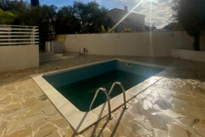 Apartment - terrace with trees and private pool